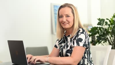 Lecturer image