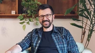 Lecturer image